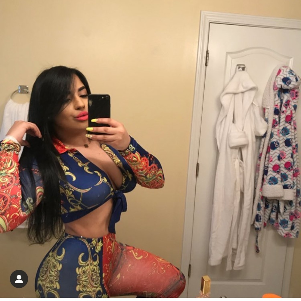 Top and bottom set